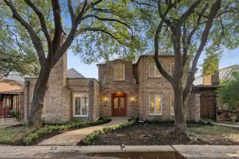 Reimagined Residence Within the Prestigious Enclave of Caruth Homeplace