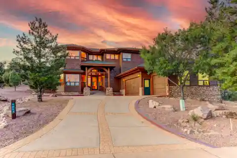 Exceptional High Country Retreat