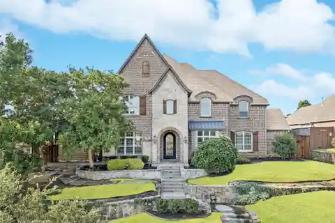 Beautifully Designed Executive Home in Castle Hills