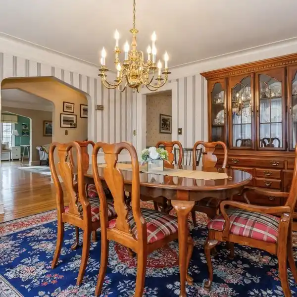 CATHEDRAL GARDENS STATELY TUDOR STYLE HOME