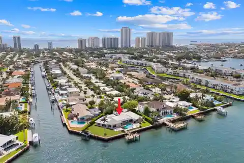 Rare Waterfront Point Lot
