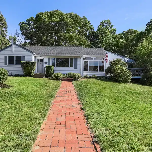 AMAZING HALF ACRE PROPERTY FOR RENT