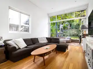 Classic Federation Elegance with Contemporary Flair