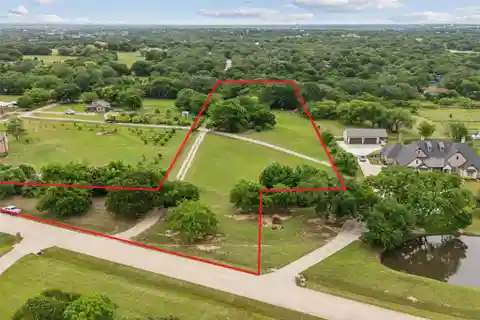 3.4 Acres in an Amazing Location
