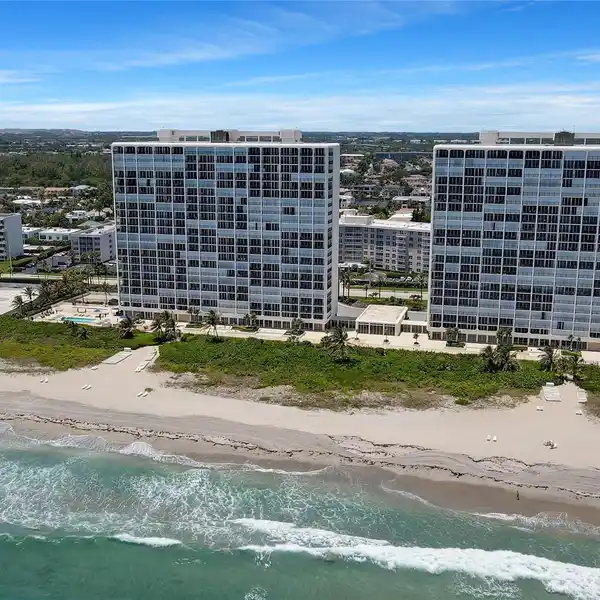 PEACEFUL FARM RANCH NEAR VAN BRUNT BEACH