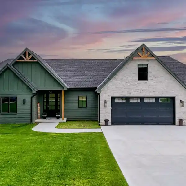 ARCHITECTURALLY STUNNING HOME WITH REFINED FINISHES