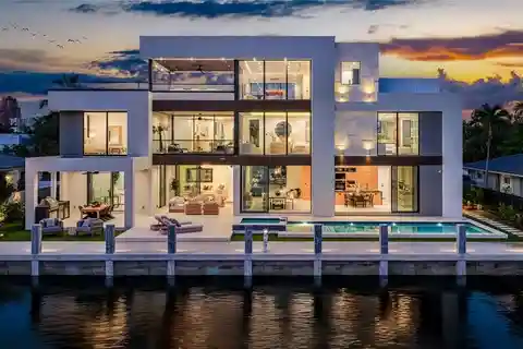 New Ultra-Modern Gated Deepwater Estate