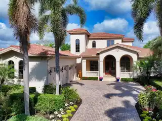 Exceptional Home in the Lake Club