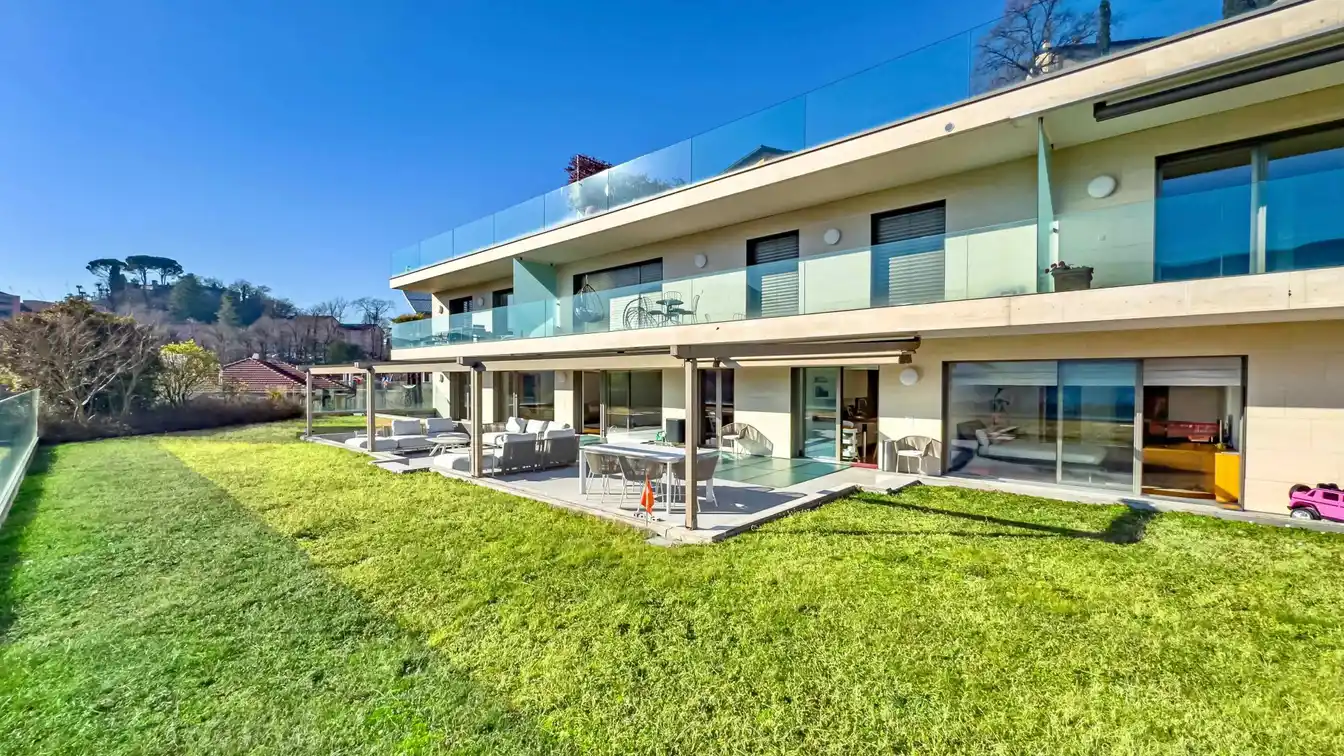 Four Bedroom Home with Amazing Views