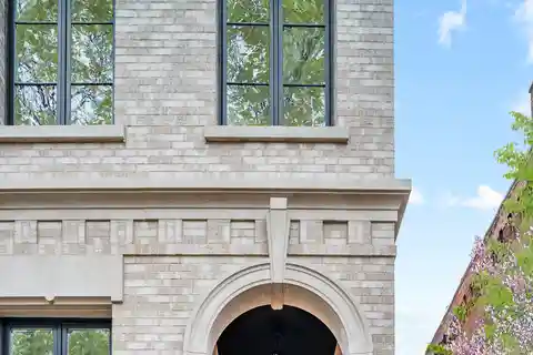 Stunning Lincoln Park Penthouse