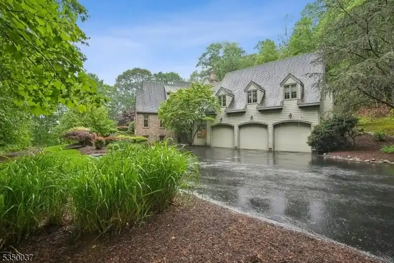 Peaceful Seclusion