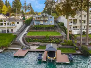 Lake Tapps Luxury with Rare Dual Dock