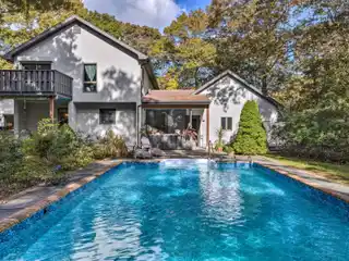 Peaceful Rental with Pool