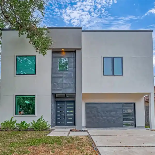 NEW CONSTRUCTION WITH A POOL IN WEST LANE PLACE