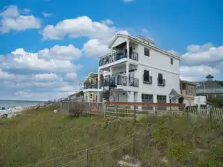 Beautiful Gulf-Front Beach Home