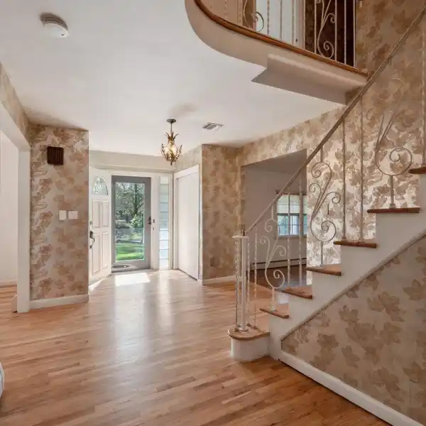 CENTER HALL COLONIAL ON OVER AN ACRE