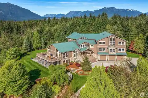 Elevated Living in the Uplands