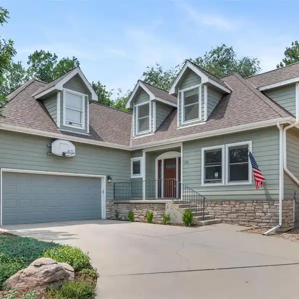 DISTINCTIVE HOME IN A COVETED LOUISVILLE LOCATION