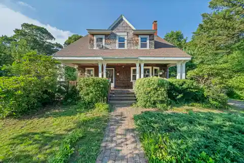 Oversized 1902 Bungalow in Prime Location