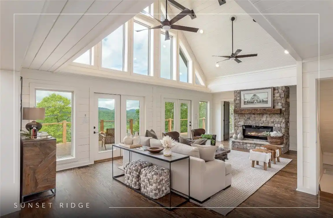Blue Ridge Log Home Overlooking Lake Glenville