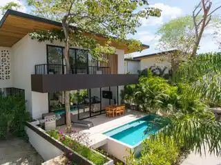 Grande Salvaje Estate (house 1 & 2): 2 Modern Homes, Just Steps to the Famous Surf Break in Playa Grande!