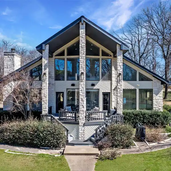 MAGNIFICENT DEEP WATER HOME ON TWO EXPANSIVE LOTS