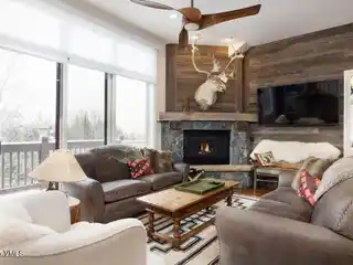 Beautifully Remodeled Townhome