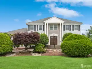 Incredible Home Blending Function and Style