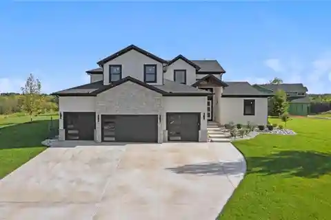 Showstopping Custom-Built Estate Home