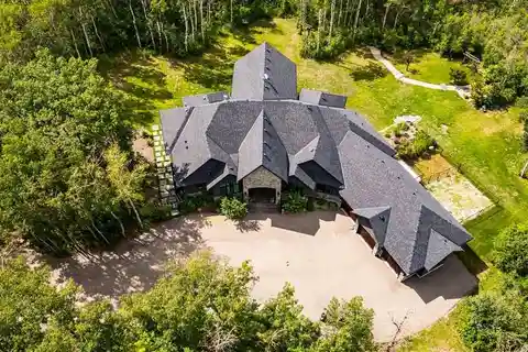 Spacious Executive Bungalow