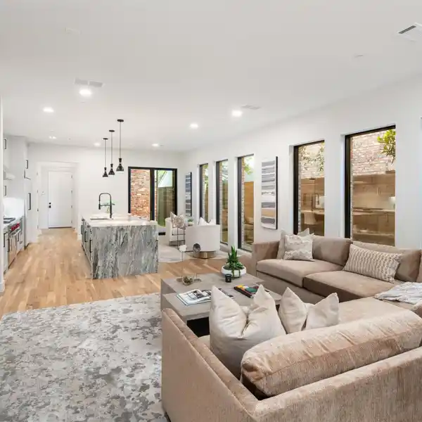 ELEGANT NEW BUILD IN PRIME UNIVERSITY PARK