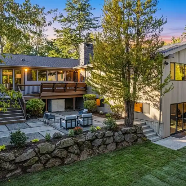 CAREFULLY RECONSTRUCTED MID CENTURY MARVEL