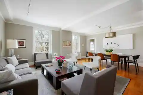 Perfect Home in an Amazing Building