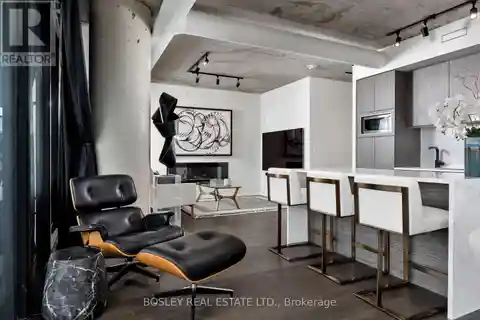 Gorgeous Corner Suite Unit with Massive Terrace