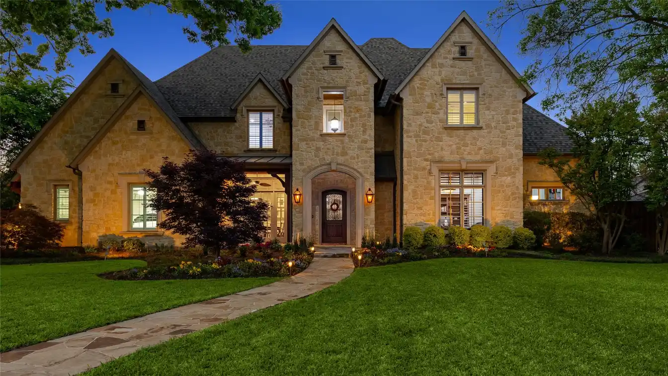 Unmatched Luxury in a Sterling Location