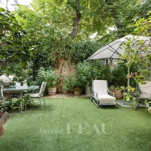 GARDEN-LEVEL APARTMENT IN SOUGHT-AFTER LOCATION