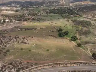 20 Total Acres - Compound Potential