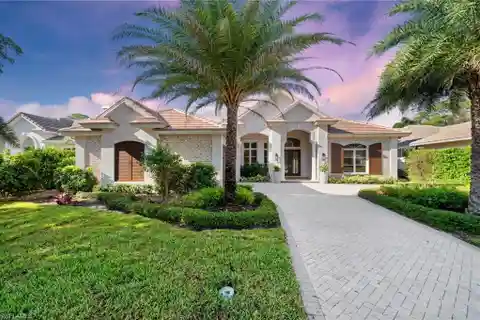 Exquisite Home in Prestigious Grey Oaks