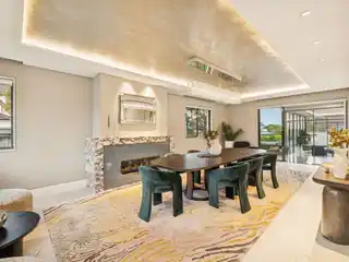 Impeccable Modern Residence