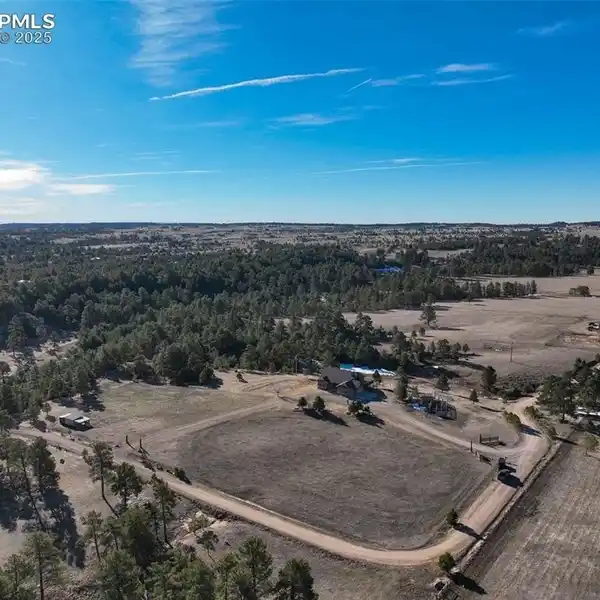 SPACIOUS RANCH-STYLE HOME