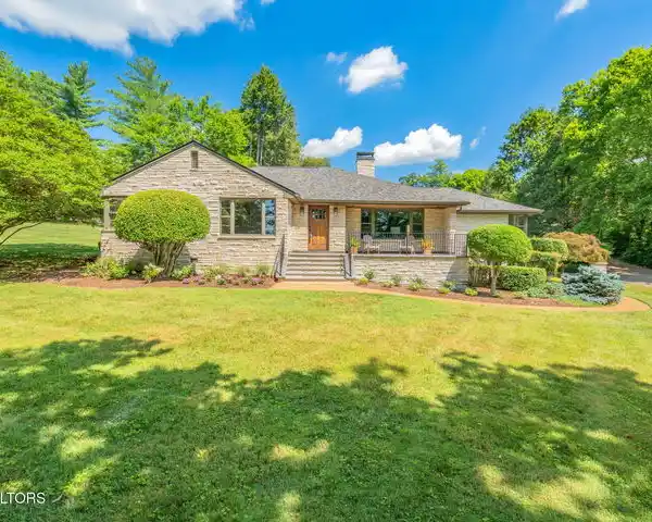 THE PERFECT BLEND OF HISTORIC CHARM AND MODERN COMFORT