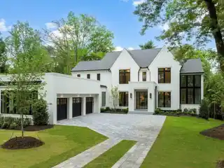 Luxurious New Construction Residence in the Heart of Tuxedo Park