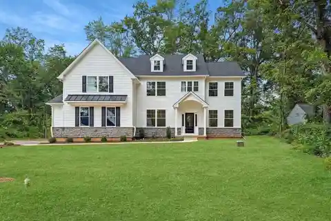 New Construction in an Exclusive Community