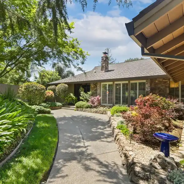 TRULY EXCEPTIONAL CUSTOM HOME