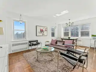 Sunny and Quiet Corner Home