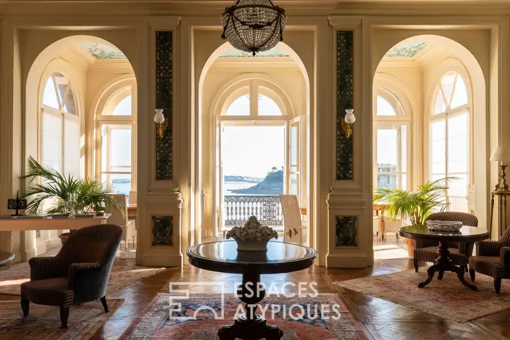 Luxury Villa in an Enchanting Setting