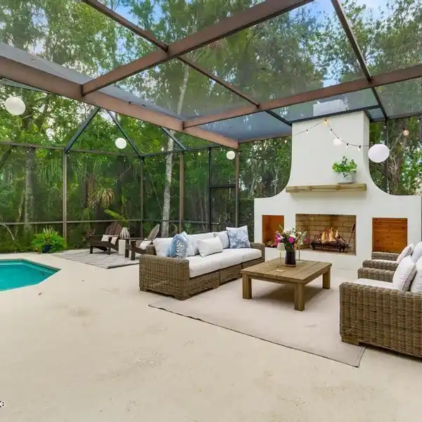 LUXURY MARSH HARBOR ESTATE NEAR THE BEACH