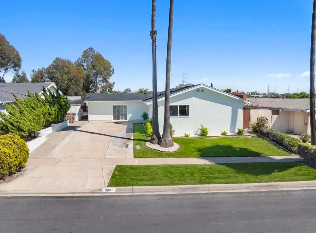 Beautifully Updated Pool Home in Clairemont West
