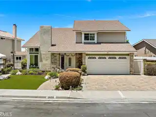 Spacious Home with Stunning City View Deck