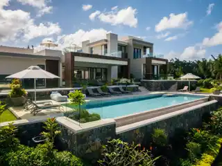 Contemporary Elegance in Anahita